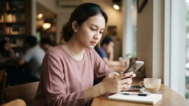 Ciri Menyimpan Ribuan Foto di Galeri Tanpa Pernah Dihapus