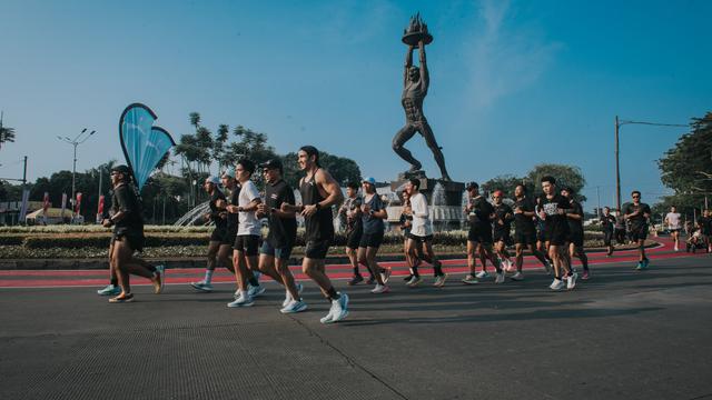 PUMA Rilis Sepatu Lari Berbobot 250 Gram yang Bisa Dipakai Non-pelari Sehari-hari