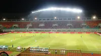 Laga Timnas Indonesia U-23 versus Korea Utara U-23 pada Senin (30/4/2018) di Stadion Pakansari, Cibinong, sepi penonton. (Bola.com/Wiwig Prayugi)