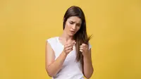 Rambutmu Terus Rontok? Hati-Hati, Mungkin Ini Kebiasaan Sepele yang Tanpa Sadar Kamu Lakukan [Dok/freepik.com/benzoix]
