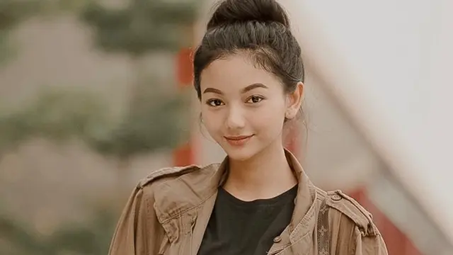 6 Potret Glenca Chysara, Keponakan Poppy Bunga yang Selalu Tampil Kece