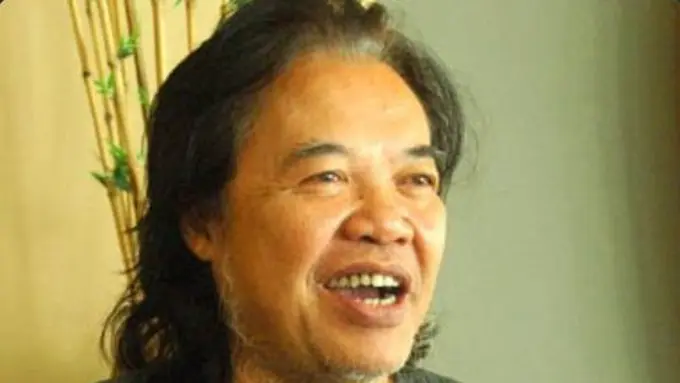 [Bintang] Arswendo Atmowiloto