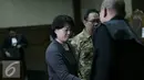 Meimei alias Memi menjalani sidang perdana di Pengadilan Tipikor, Jakarta, Selasa (8/11). Memi  bersama Xaveriandy diduga melakukan penyuapan kepada Irman Gusman untuk distribusi gula import di Sumatera Barat. (Liputan6.com/Johan Tallo)