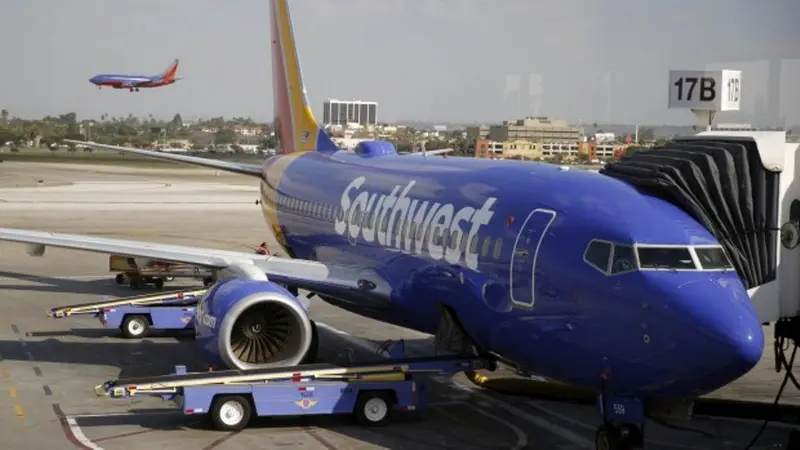 Mesin Rusak di Udara, Southwest Airlines Mendarat Darurat