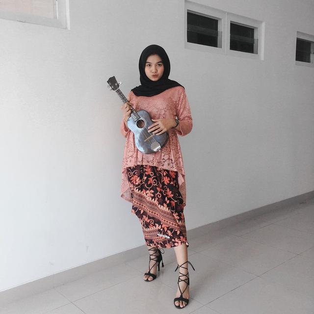 7 Potret Salma Salsabil Pemenang Indonesian Idol 2023, 4 Kali Gagal di Pencarian Bakat