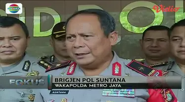 Hendak diperiksa, Firza Husein tidak hadir lantaran sakit. Sementara, kediamannya tampak sepi. 