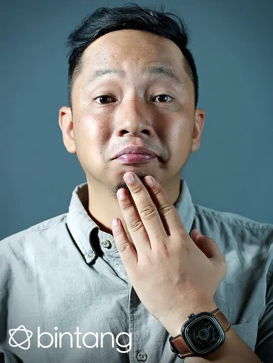 Pengalaman saat masih kecil, Ringgo mengaku dibesarkan dari susu formula, Ringgo tidak mau kejadiannya terulang pada buah hatinya. (Galih W Satria, Digital Imaging: Muhammad Iqbal Nurfajri/Bintang.com)