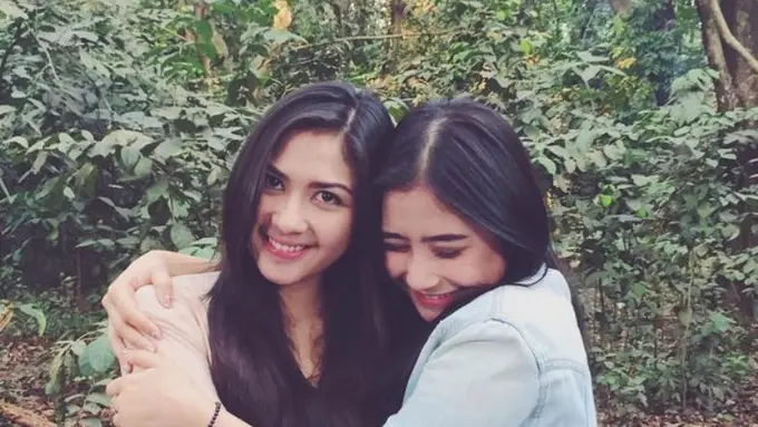 [Bintang] Prilly Latuconsina-Jessica Mila