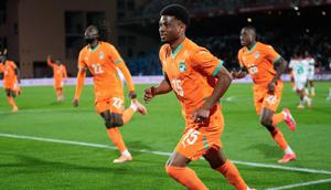 Pemain Manchester United, Amad Diallo tampil gemilang saat Pantai Gading, sang juara bertahan, melenggang mulus ke perempat final Piala Afrika 2025 usai menaklukkan Burkina Faso dengan skor 3-0 hari Rabu (07/01/2026) dini hari WIB. (AP Photo/Themba Hadebe)