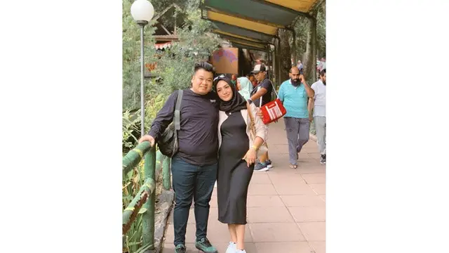 7 Potret Perjalanan Kehamilan Anak Ketiga Mama Lita, Penuh Memori Indah
