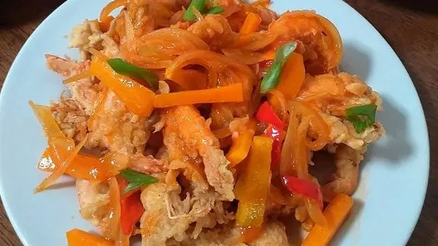 Sepiring udang crispy asam manis