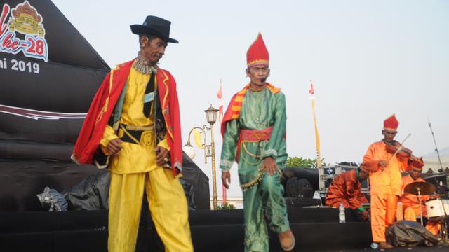  Teater  Dulmuluk Tradisi Seni  Teaterikal Sumsel yang 