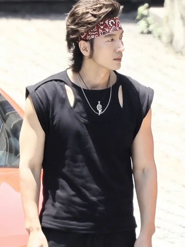 21 Tahun Berlalu, Ini 6 Potret Penampilan Jerry Yan Dandan Ala Tao Ming Tse Lagi