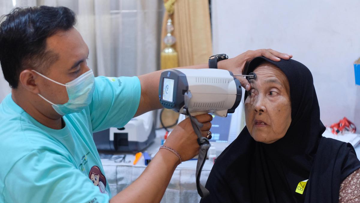 Pegadaian Hadirkan Operasi Katarak Gratis, Bantu Tingkatkan Kualitas Hidup Warga Sidoarjo