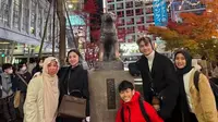 Potret Dewi Perssik Liburan ke Jepang Bareng Keluarga (credit: instagram/dewiperssik9).