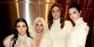 Caitlyn Jenner merasa dirinya tak lagi diterima oleh keluarga Kardashian setelah melakukan perubahan besar. (Bravo TV)