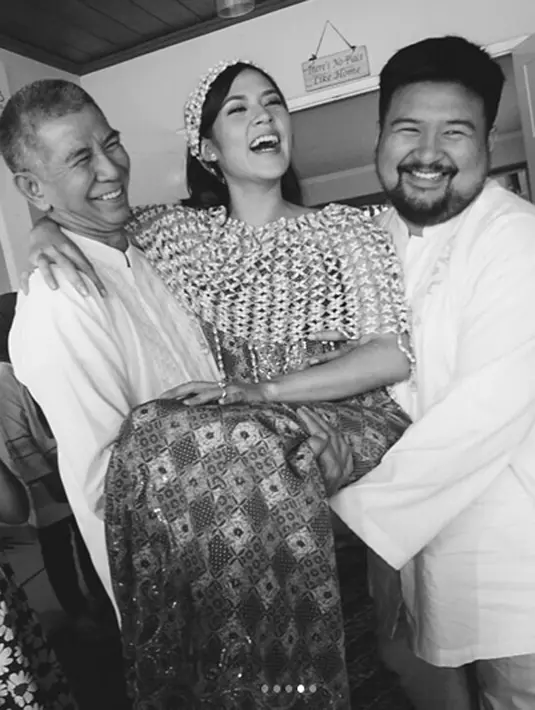 Serangkaian acara terus dilakukan oleh penyanyi cantik Raisa Andriana jelang hari bahagianya. Minggu, 3 September Raisa akan melepas masa lajangnya dengan lelaki yang berusia lebih tua 10 tahun, Hamish Daud. (Instagram/raisa6690)