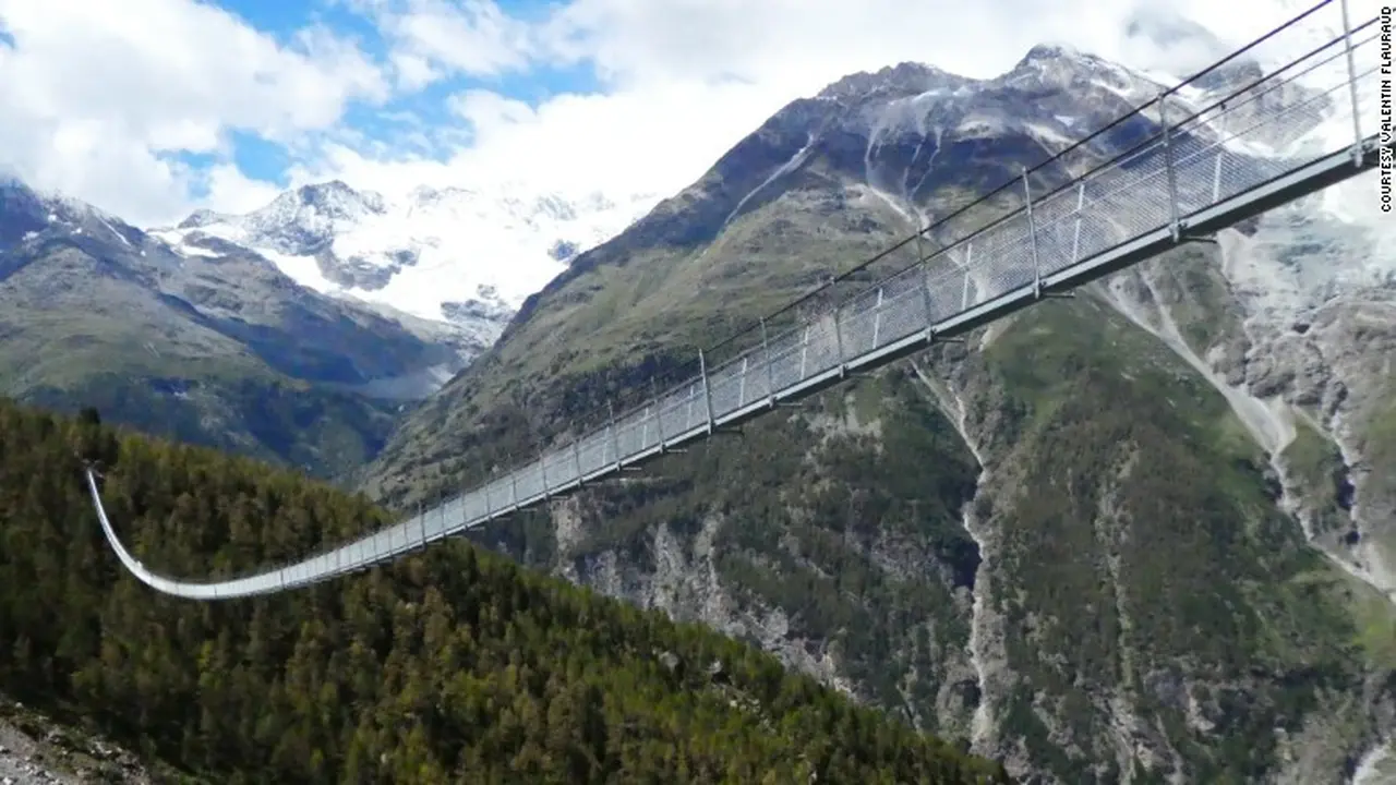 Buat Merinding, Swiss Punya Jembatan Gantung Terpanjang di Dunia