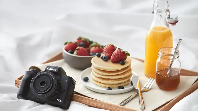 Canon EOS M50