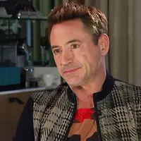 Robert Downey Jr saat melakukan wawancara eksklusif dengan Channel 4. (via tvguide.com)