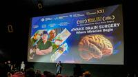 Ceritakan perjalanan pengobatan pasien tumor otak, Mandaya Royal Hospital Puri, membuatnya menjadi sajian film documenter medis bertajuk 'Awake Brain Surgery: Where Miracles Begin'.