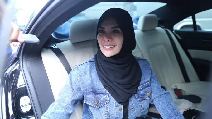 [Bintang] Nikita Mirzani