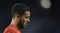 Gelandang Belgia, Eden Hazard, tampak kecewa saat ditahan imbang Portugal pada laga persahabatan di Stadion King Baudouin, Brussels, Sabtu (2/6/2018). Kedua negara bermain imbang 0-0. (AFP/John Thys)