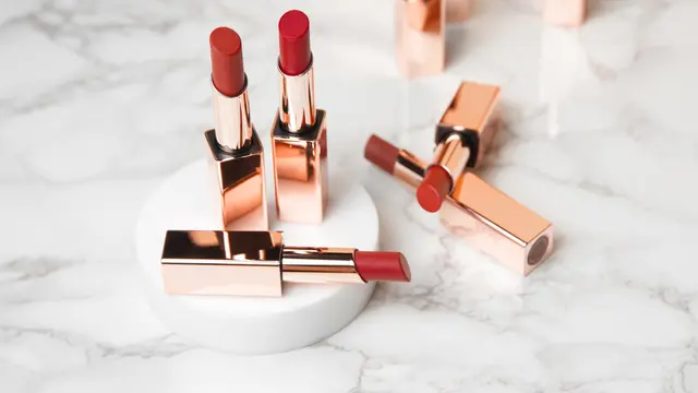 Bukan Tanggal Kedaluwarsa, Ternyata Begini Cara Mengetahui Batas Waktu Produk Makeup Aman Digunakan