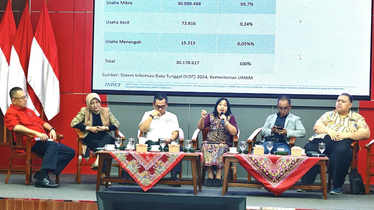 PDI Perjuangan (PDIP) menggelar diskusi terbatas tertutup yang membahas perihal ekonomi, dengan menghadirkan deretan pakar ekonomi, fiskal, dan moneter di Sekolah Partai, Lenteng Agung, Jakarta Selatan, Rabu (11/2/2026).