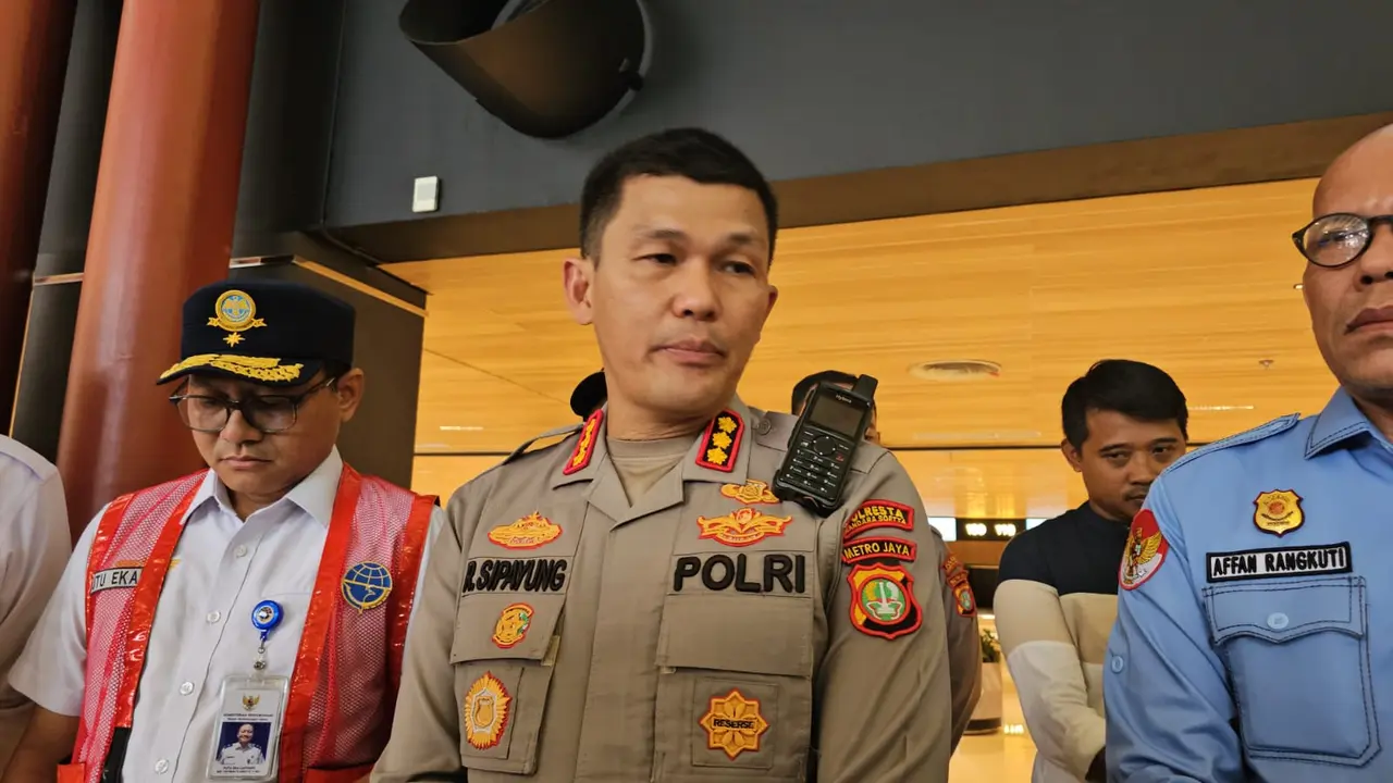 Kapolresta Bandara Soekarno-Hatta, Kombes Pol Ronald F.C Sipayung (Liputan6.com/Pramita Tristiawati)