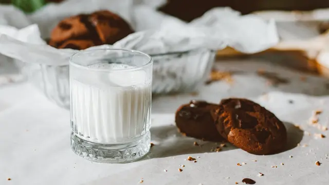 Mengonsumsi Susu Rendah Lemak