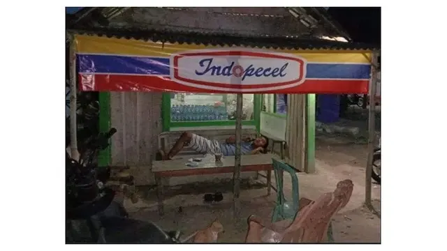 8 Plesetan Tulisan Spanduk Warung Makan Ini Bikin Tepuk Jidat