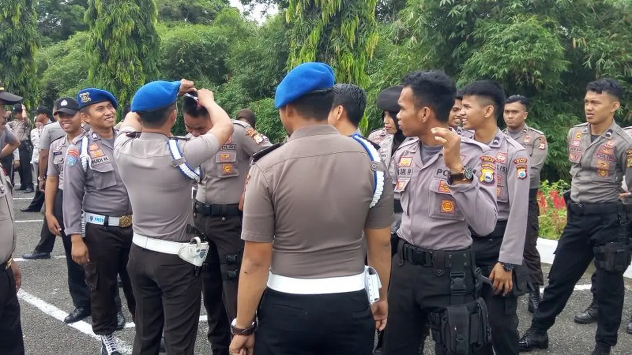 Razia Ketampanan, Propam Wajo Sasar Polisi Berambut Gondrong  