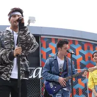 Perayaan satu tahun setelah tayang di SCTV sejak 20 Februari 2017 silam, para bintang sinetron Anak Langit bertemu dengan para penggemarnya dalam acara Meet and Greet. (Nurwahyunan/Bintang.com)