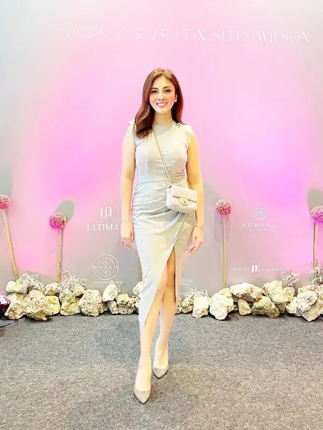 Usai cerai, Pesona Dhena Devanka Makin Memesona Bak ABG