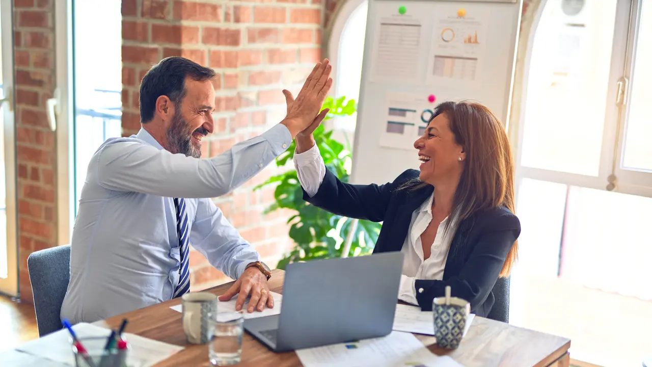 Bangun Bisnis Bersama Pasangan? Yuk, Simak 5 Tips Suksesnya