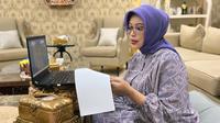 Penasihat I Dharma Wanita Persatuan Kementerian Sosial Fatma Saifullah Yusuf.