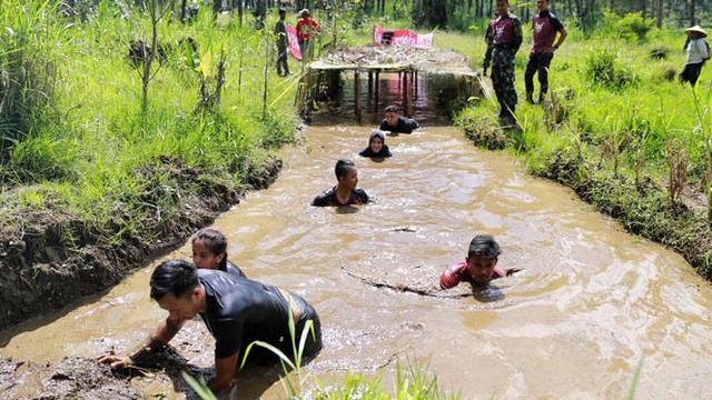 Counterpain Mud Warrior 4 di Bandung.