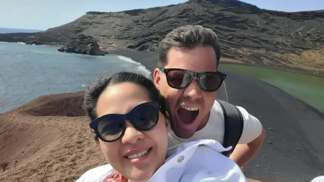 7 Potret Gracia Indri Bersama Suami Liburan ke Pulau Lanzarote