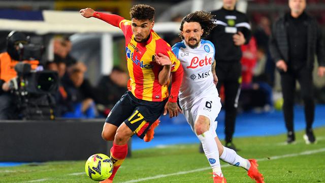 Hasil Liga Italia: Napoli Curi Tiga Poin dari Markas Lecce