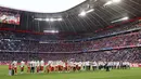 Kemenangan tersebut membuat Bayern Munchen tak terkejar hingga akhir musim dengan koleksi 79 poin atau terpaut 15 angka dari Borussia Dortmund sebagai runner up. (AFP/Alexandra Beier)