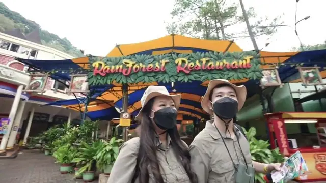Bak Pertualang, Ini 7 Potret Jess No Limit dan Sisca Kohl di Taman Safari
