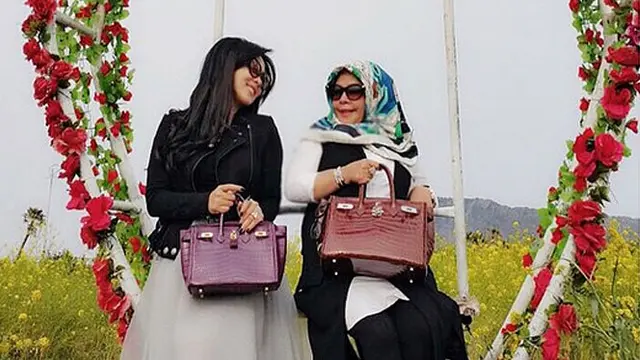 Ibunda Syahrini Dikabarkan Sakit Karena Pemberitaan Miring Anaknya, Ini 5 Faktanya