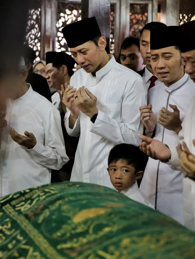 Cucu-Cucu Ani Yudhoyono