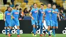 Grup B - Napoli berhasil menaklukkan tuan rumah Dynamo Kiev 2-1 melalui dua gol Arkadiusz Milik. Hasil lain grup ini, wakil Turki, Besiktas mampu menahan imbang 1-1 tuan rumah Benfica. (AFP/Sergei Supinsky)