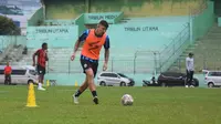 Baru Gabung Latihan, Charles Raphael Target Bawa Arema FC ke 3 Besar BRI Liga 1