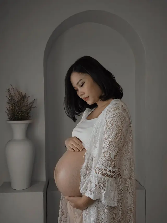 Potret perjalanan kehamilan Aqia Nurfadla, istri Fiersa Besari. (Sumber: Instagram/fiersabesari dan Instagram/aqianr)