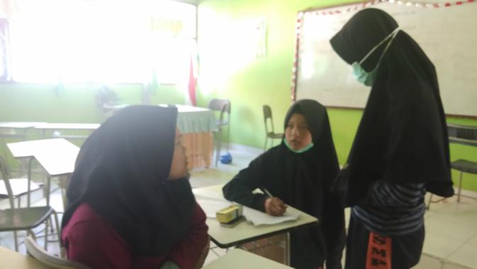 Proses belajar-mengajar di Kota Palu, Sulawesi Tengah mulai aktif. (Liputan6.com/ Ady Anugrahadi)