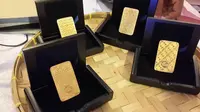 Produk logam mulia emas dengan motif batik yang diluncurkan oleh PT Aneka Tambang. (Foto: Pebrianto Eko/Liputan6.com)