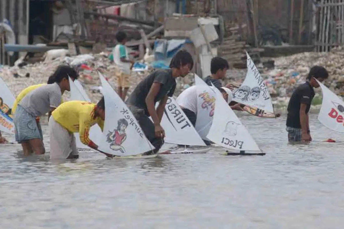 Perahu Layar Mini